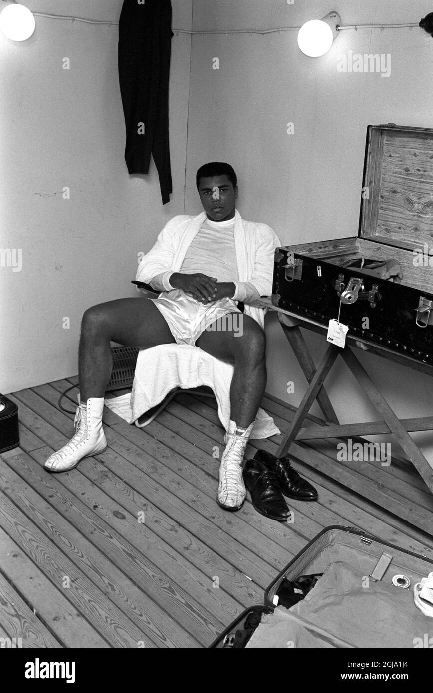 Muhammad ali exhibition hi-res stock photography and images - Alamy
