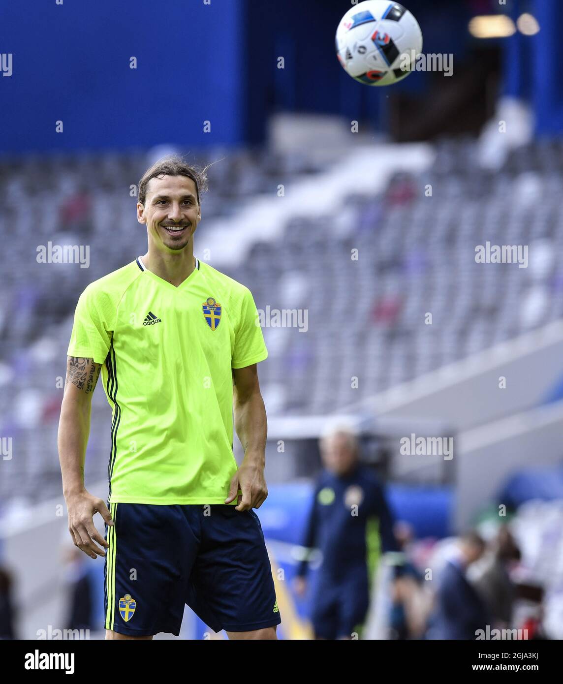 FILE 2016-06-16 Swedish soccer player Zlatan Ibrahimovic smiles during a training session in Toulouse during the UEFA Euro 2016, on June 16, 2016. Zlatan Ibrahimovic said on June 30, 2016 that he is joining Manchester United. Photo: Anders Wiklund / TT / Kod 10040  Stock Photo