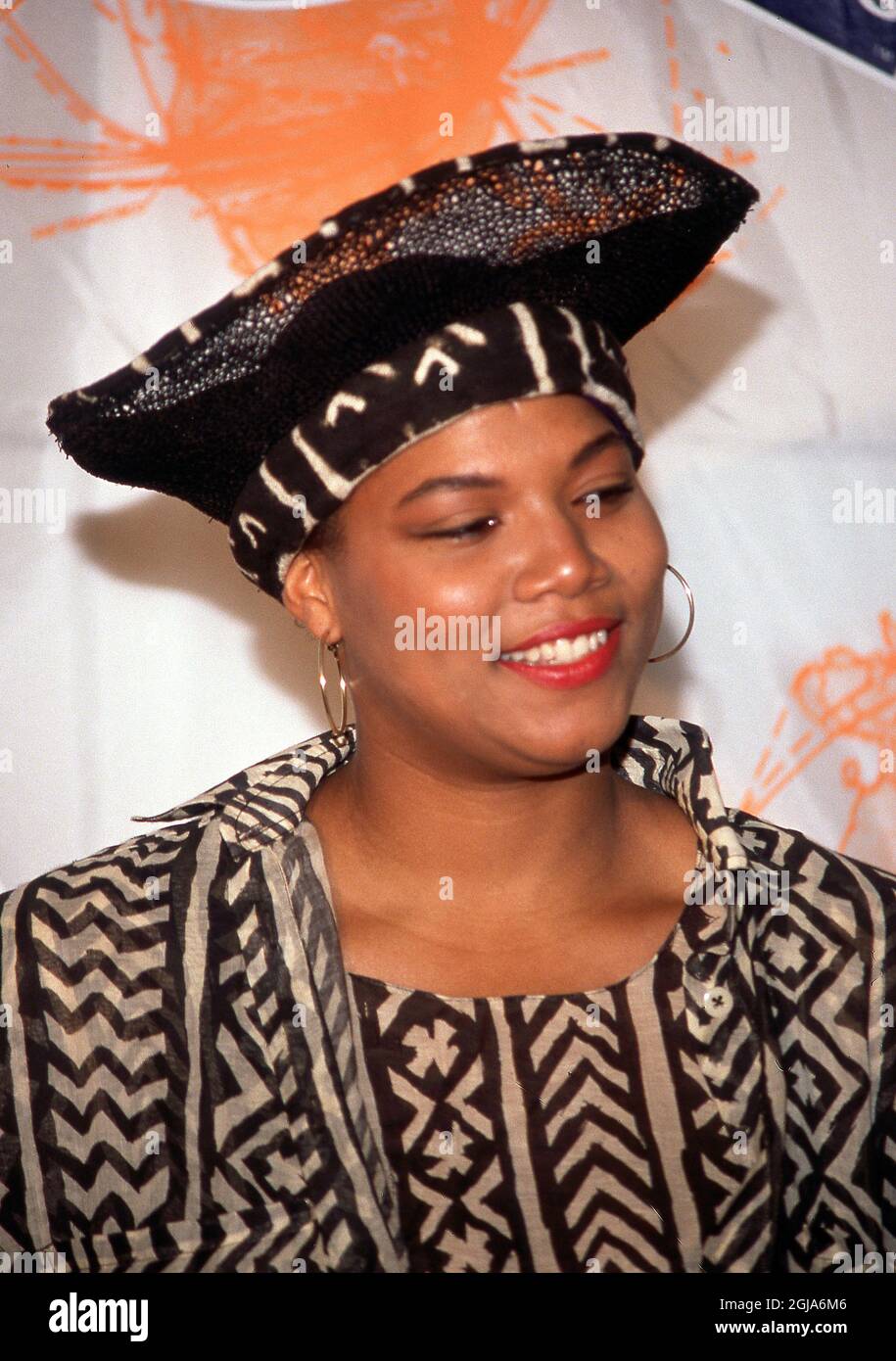 Queen Latifah at the 1990 MTV Video Music Awards at in Los Angeles, California September 06, 1990 Credit: Ralph Dominguez/MediaPunch Stock Photo