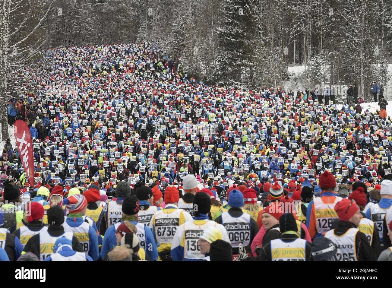 Long distance cross country ski hires stock photography and images Alamy