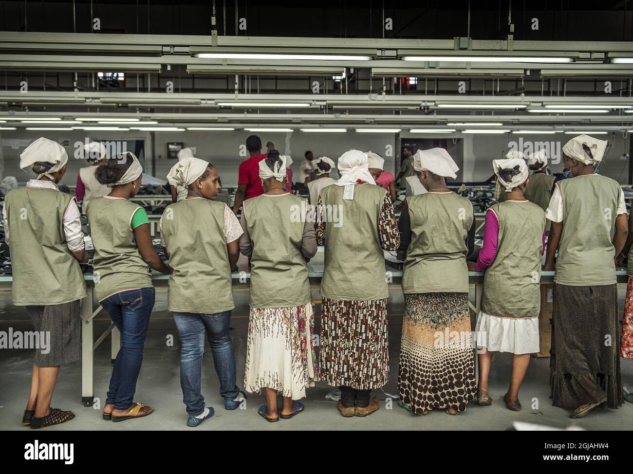 ADDIS ABEBA Workers of a textile factory in Addis Abeba, Ethiopia Foto:  Yvonne Asell / SvD / TT / Kod: 30202 industry, manufacuring, manufacuring,  trade, woman Stock Photo - Alamy