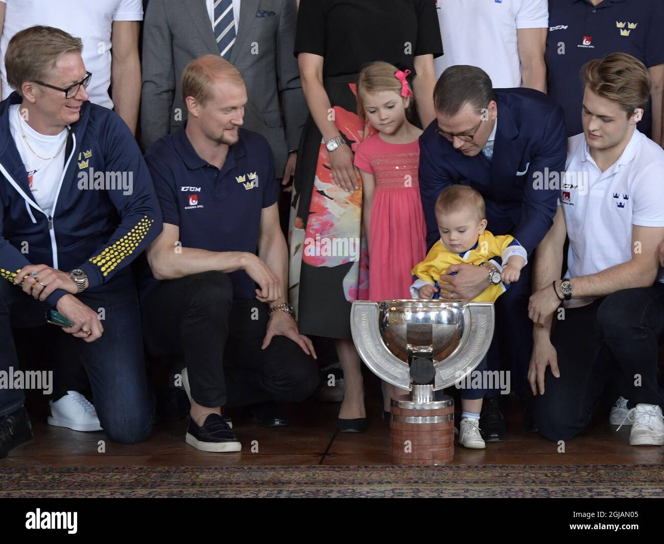 Swedish national ice hockey team hires stock photography and images