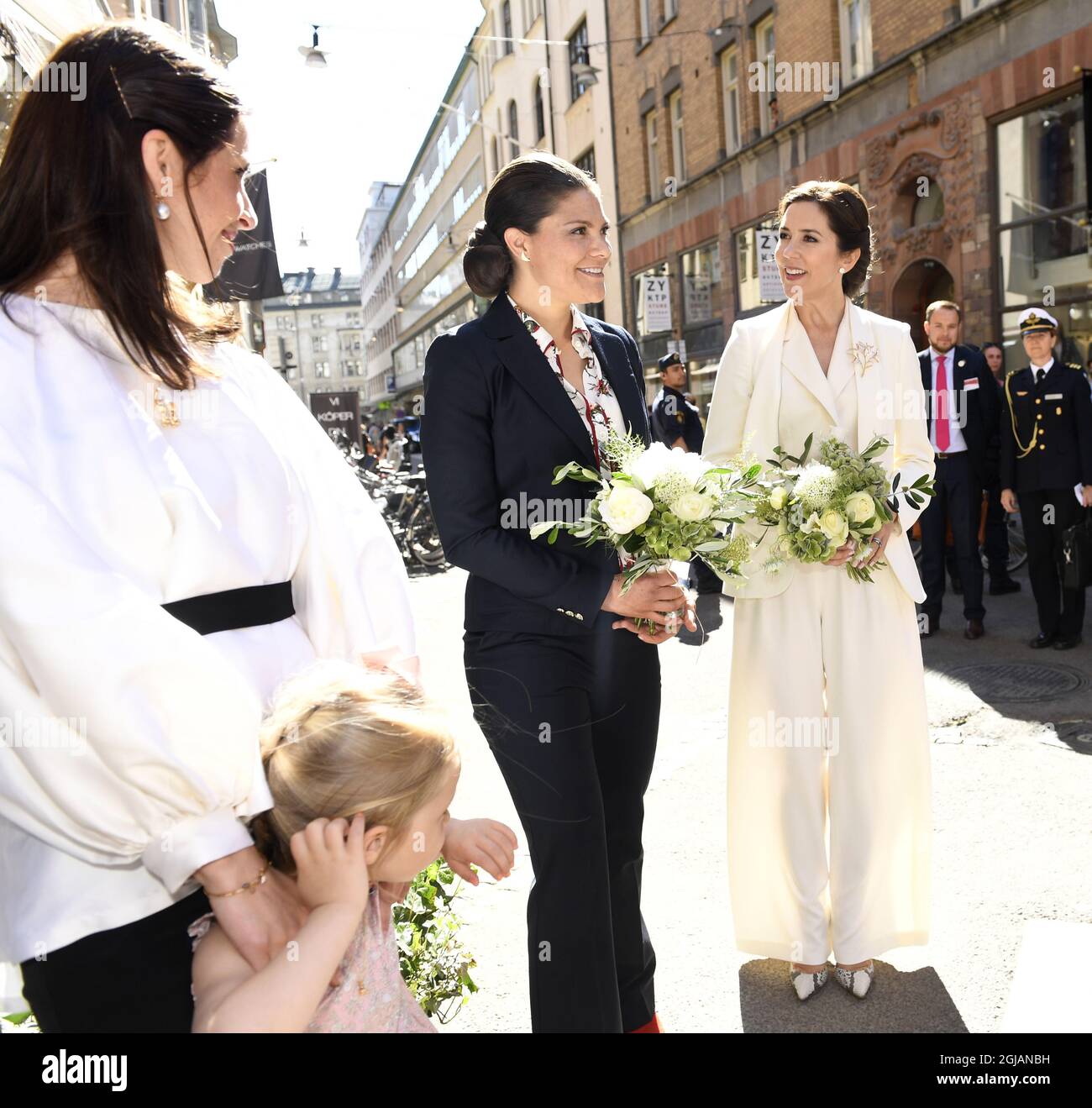 STOCKHOLM 2017-05-29 Crown Princess Mary of Denmark and Crown Princss Victoria of Sweden are seen during their visit to the Danish jewellery boutique Olen Lynggaard, in Stockholm, Sweden.The Danish Crown Prince couple are on an official visit to Sweden. Foto: Maja Suslin / TT / kod 10300 danishinsweden2017  Stock Photo