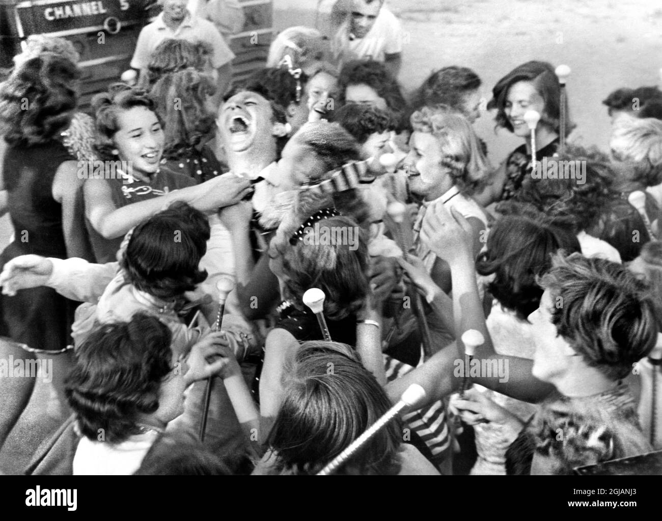 Crowd Scene, onset of the Film, 