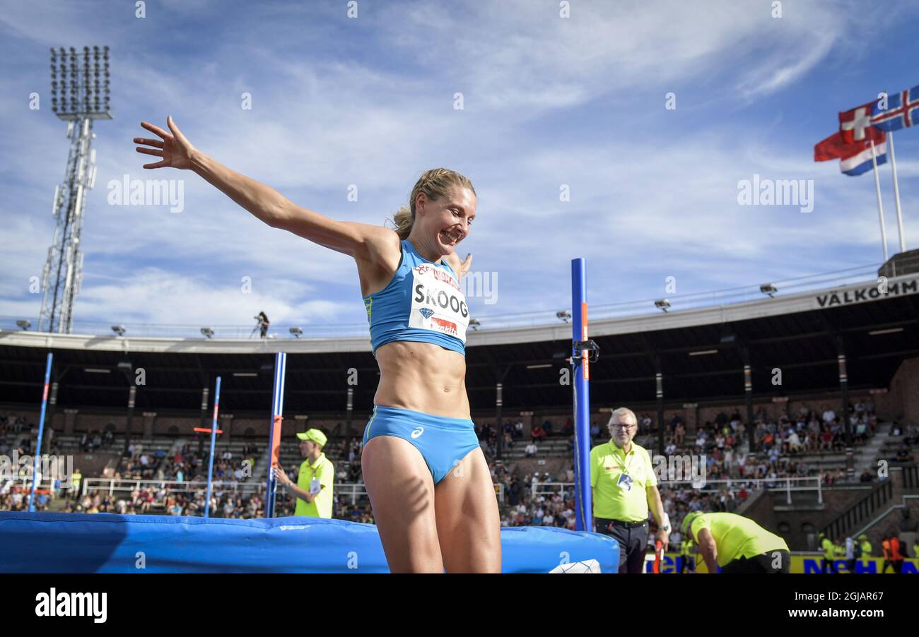 Track & field women's hi-res stock photography and images - Page 2 - Alamy