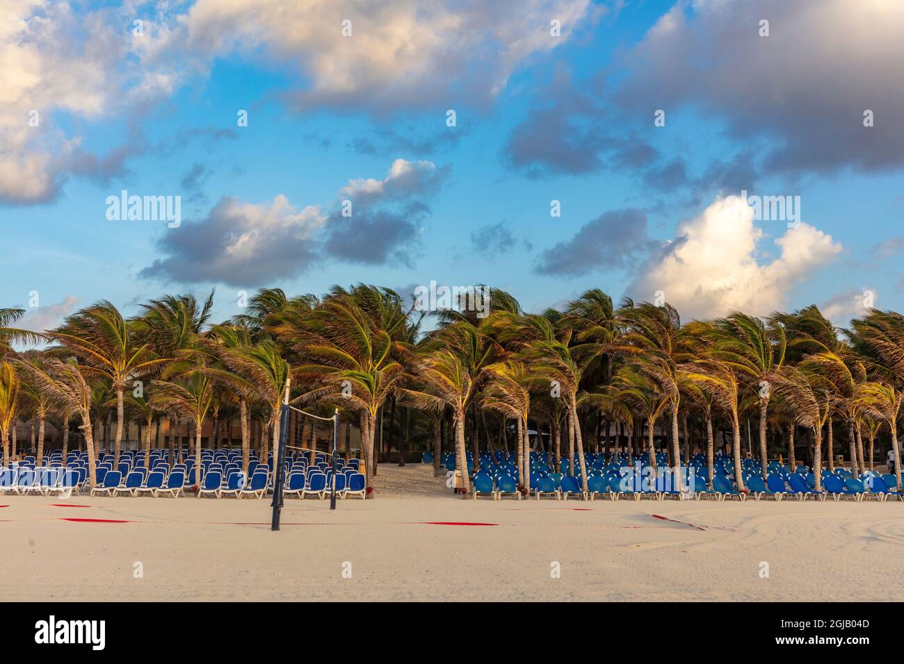Beach chairs at allinclusive Wyndham Azteca Resort in Playa del Carmen, Mexico Stock Photo Alamy