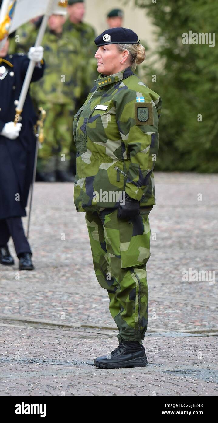 STOCKHOLM 20171124 Colonel Laura Swaan Wrede the new head of the Royal Life Guard during a flag ceremony at the court yard at the Royal palace in Stockholm Sweden on Friday Foto: Alexander Larsson Vierth / TT  Stock Photo