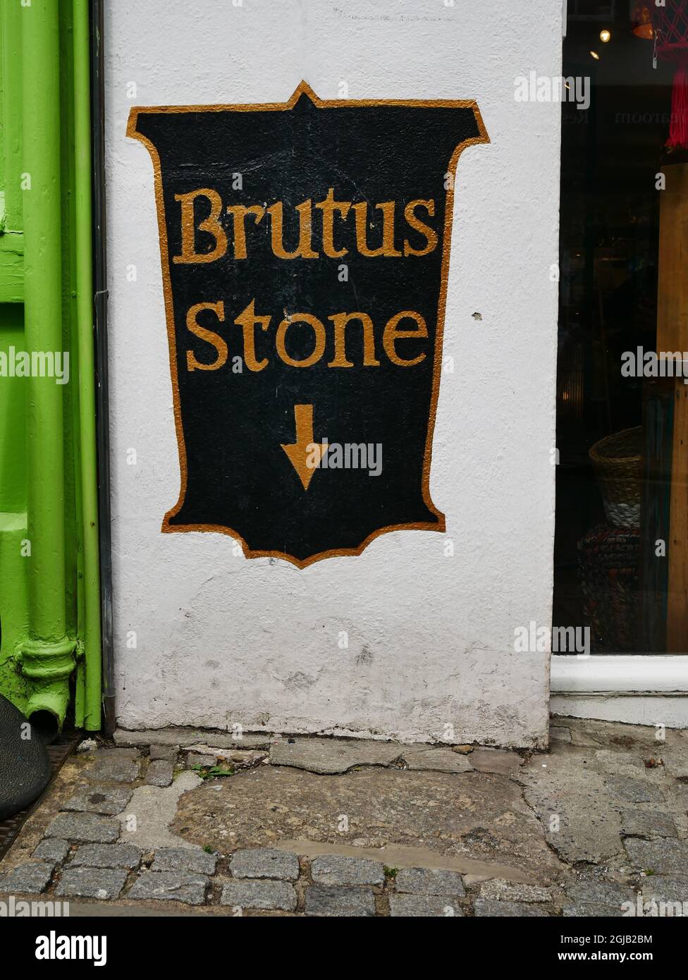 The Brutus Stone, Fore Street, Totnes, Devon UK Stock Photo