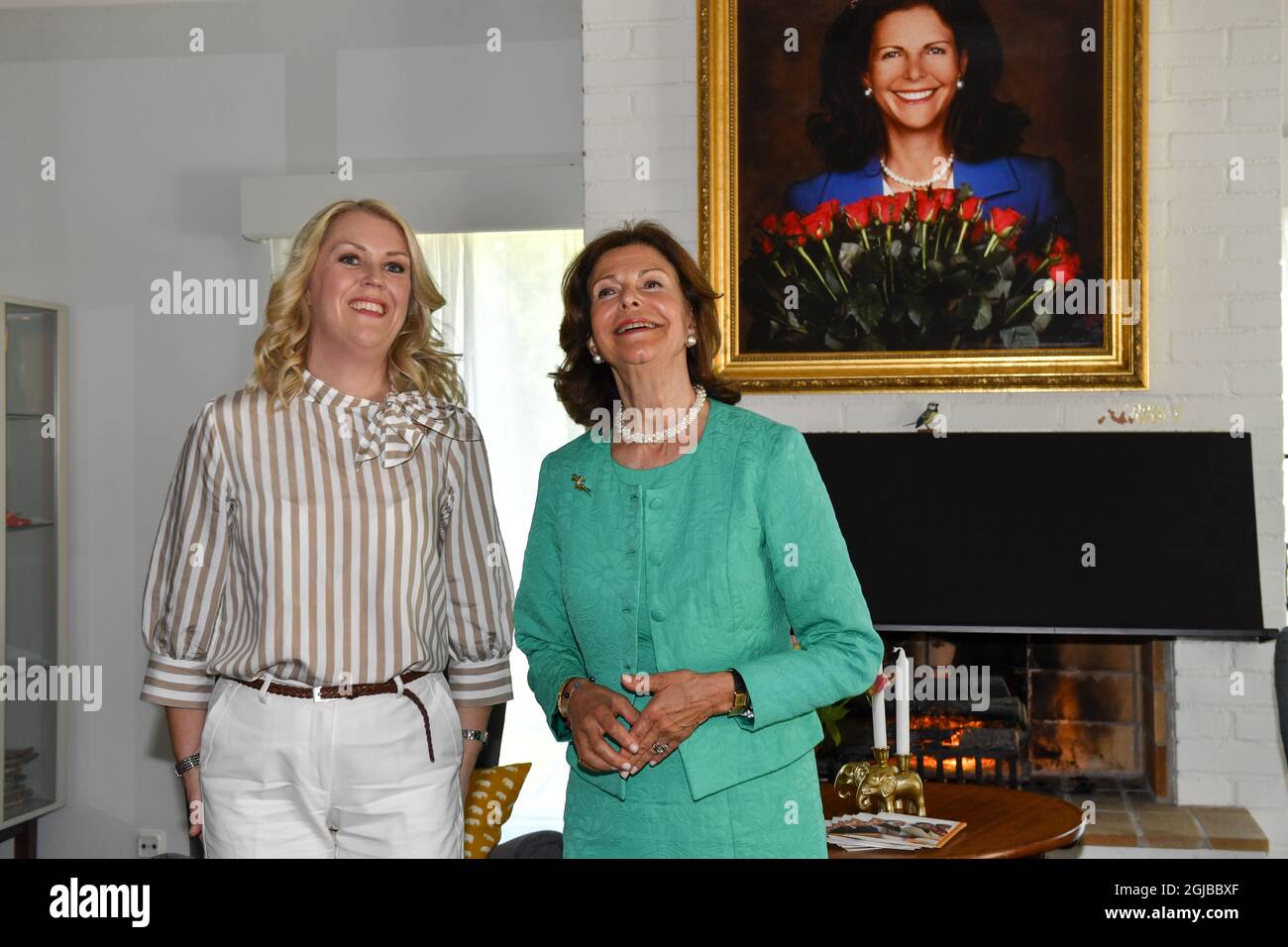 STOCKHOLM 20180524 Queen Silvia and Lena Hallengren, Minister for Children,  the Elderly and Gender Equality, at the Silvia Home in Drottningholm,  Sweden on Thursday. Foto: Anders Wiklund / TT / kod 10040 Stock Photo -  Alamy