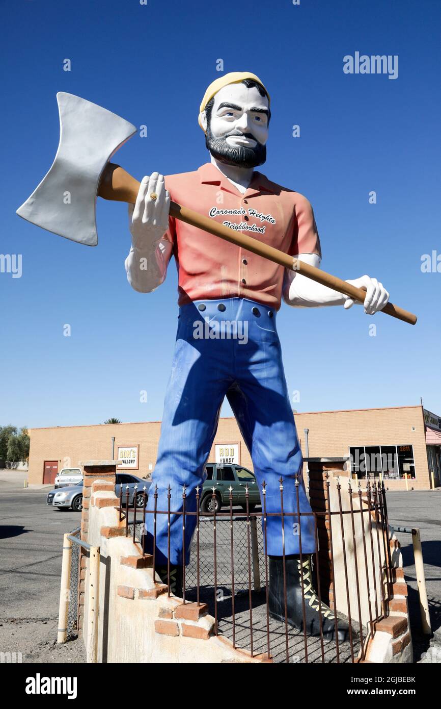 Giant Paul Bunyan statue, Tucson, Arizona Stock Photo Alamy