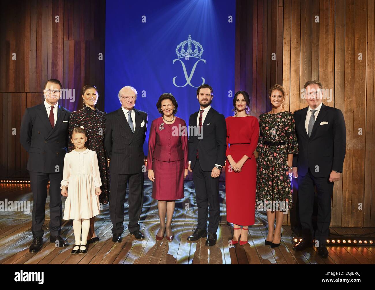 STOCKHOLM 2018-12-18 Prince Daniel Crown Princess Victoria, Princess Estelle, Queen Silvia, King Carl Gustaf, Princess Sofia, Prince Carl Philip, Princess Madeleine and Christopher O'Neill at seminar in connection with the Queen's 75th birthday at the Oscar Theatre in Stockholm on Tuesday. . Foto: Jonas Ekstromer / TT / kod 10030  Stock Photo