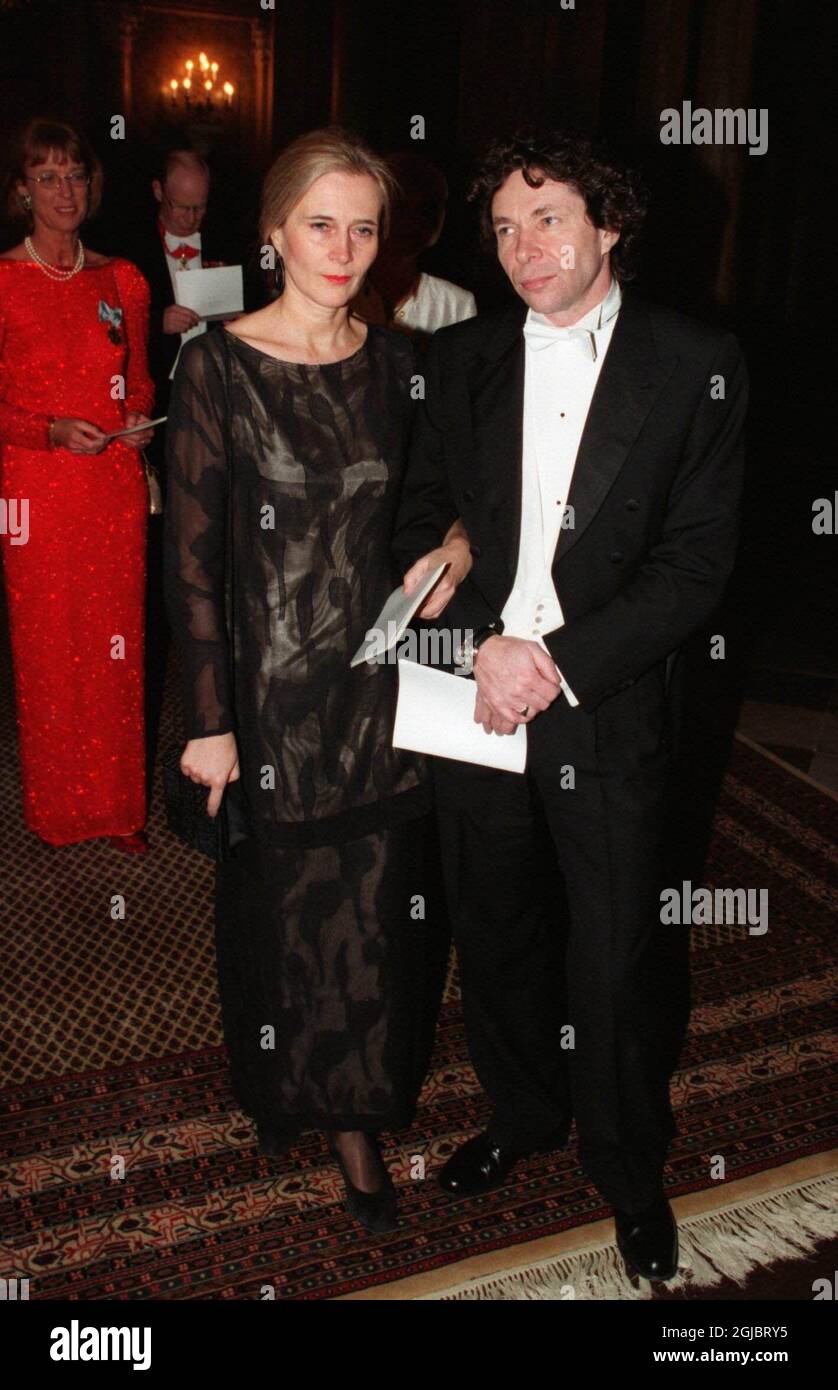 Potomstvo nehoda břicho jean claude arnault photos Plantáž napadnout