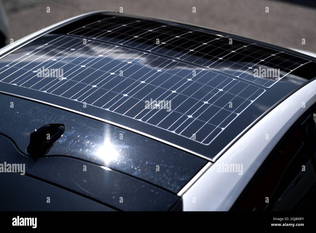 Car dashboard solar deals panel