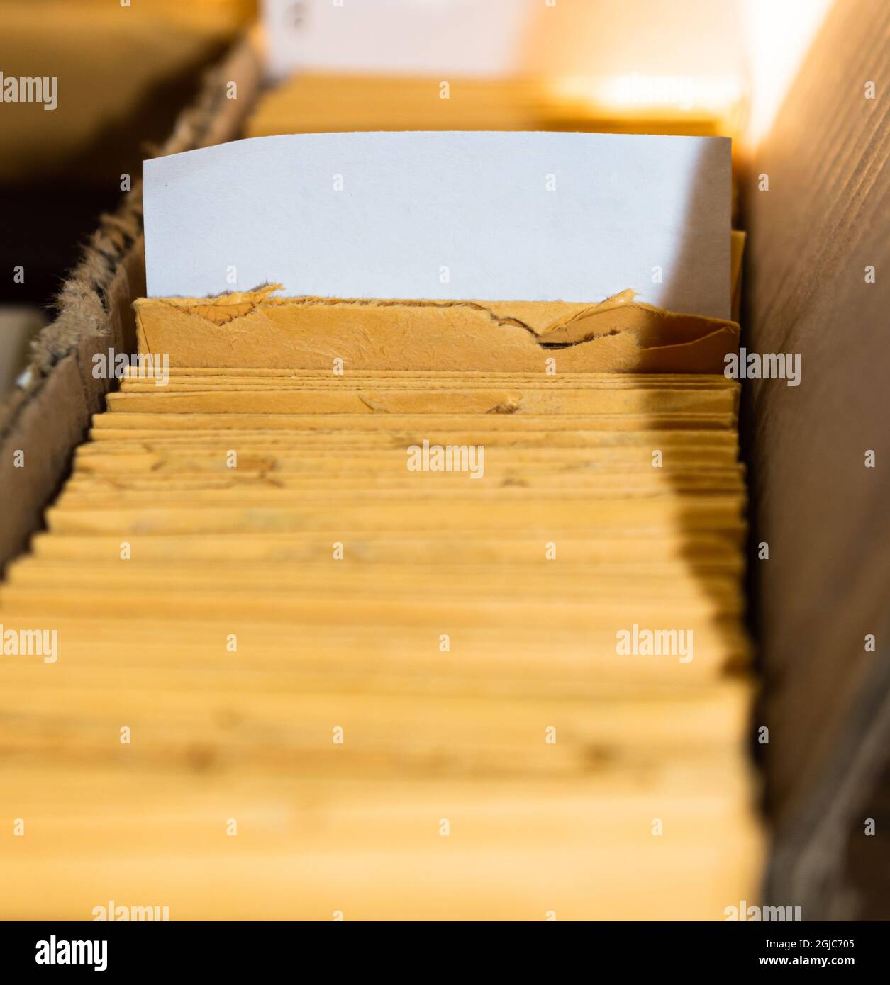 Blank cardboard envelope hires stock photography and images Alamy