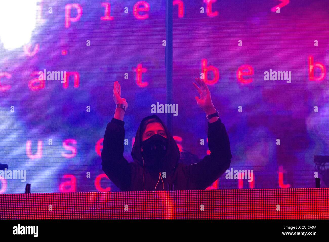 Stuwkracht Nieuwe aankomst Zeeslak DJ Alan Walker performing on stage during the second day at Lollapalooza in  Stockholm, on June 29, 2019. Photo: Magnus Andersson / TT code 11930 Stock  Photo - Alamy