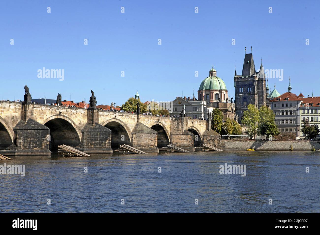 Charles Bridge in Prague , river Moldau Prague Castle Foto: Anders Good / TT / kod 2343 Stock Photo