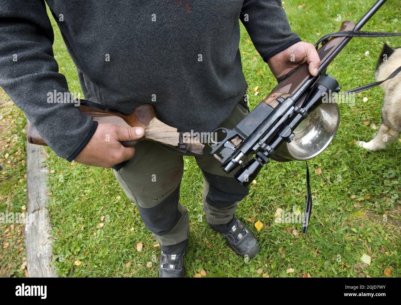 Broken rifle hi-res stock photography and images - Alamy