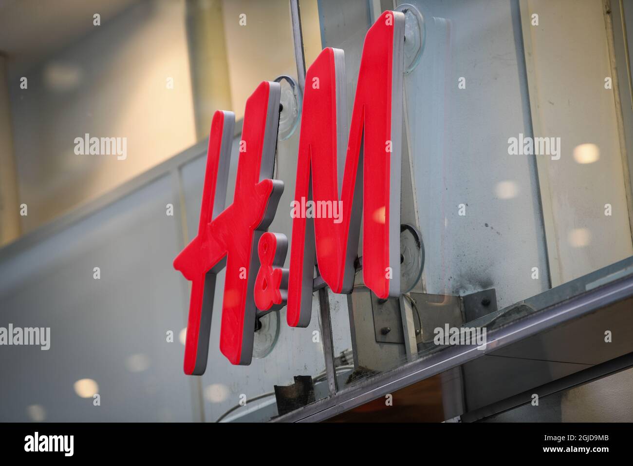 M & m hi-res stock photography and images - Page 361 - Alamy