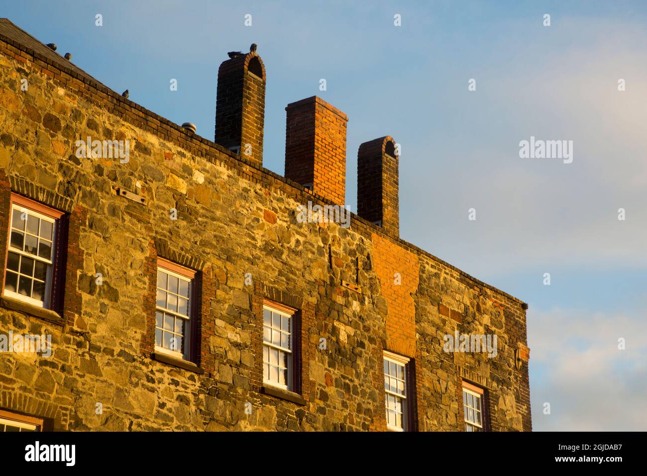 USA, Savannah. Stone building on Historic River Street Stock Photo Alamy