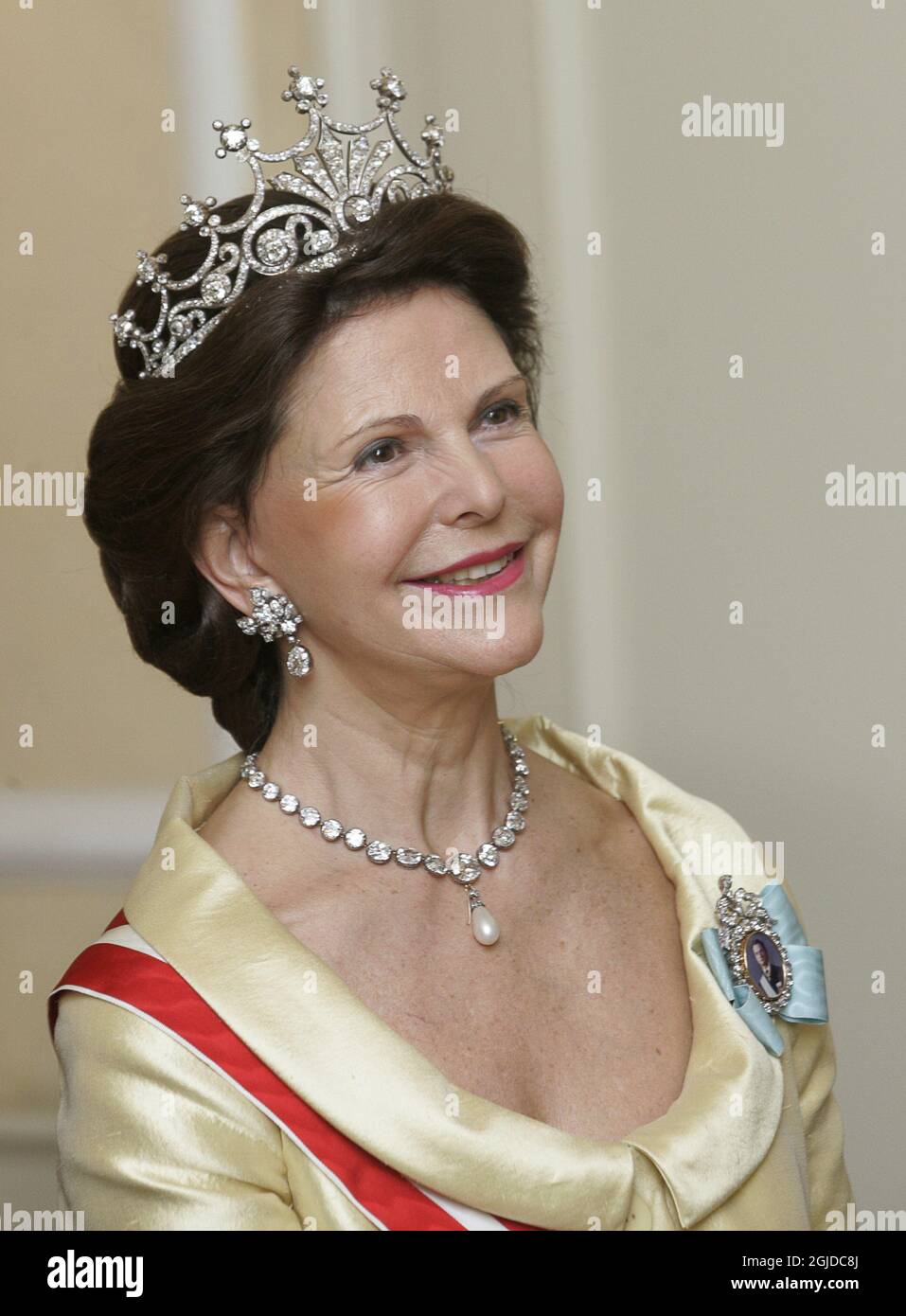 Queen silvia of sweden tiara hi-res stock photography and Queen silvia of sweden tiara hi-res stock photography and