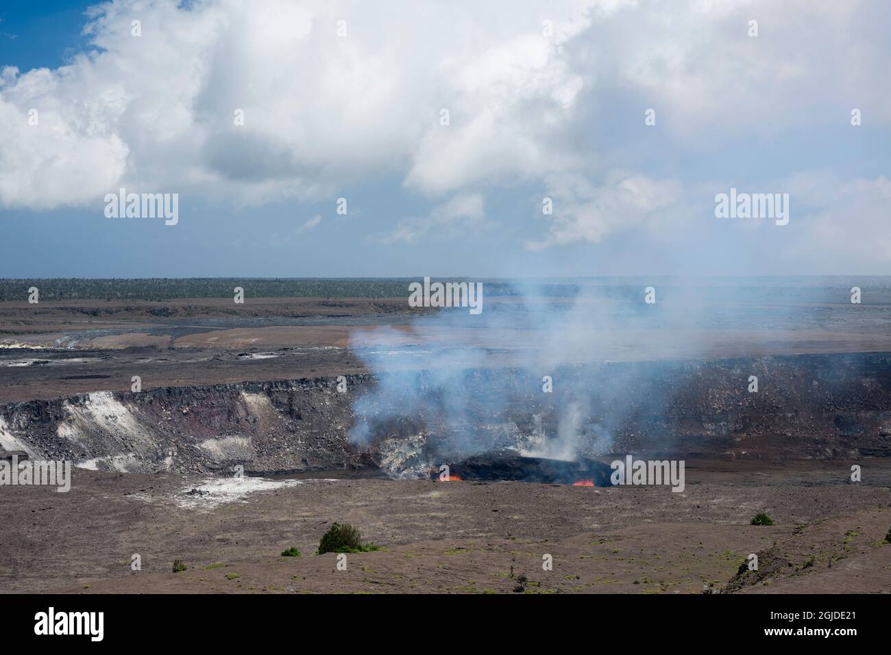 USA, Hawaii, Big Island of Hawaii. Hawaii Volcanoes National Park, Lava