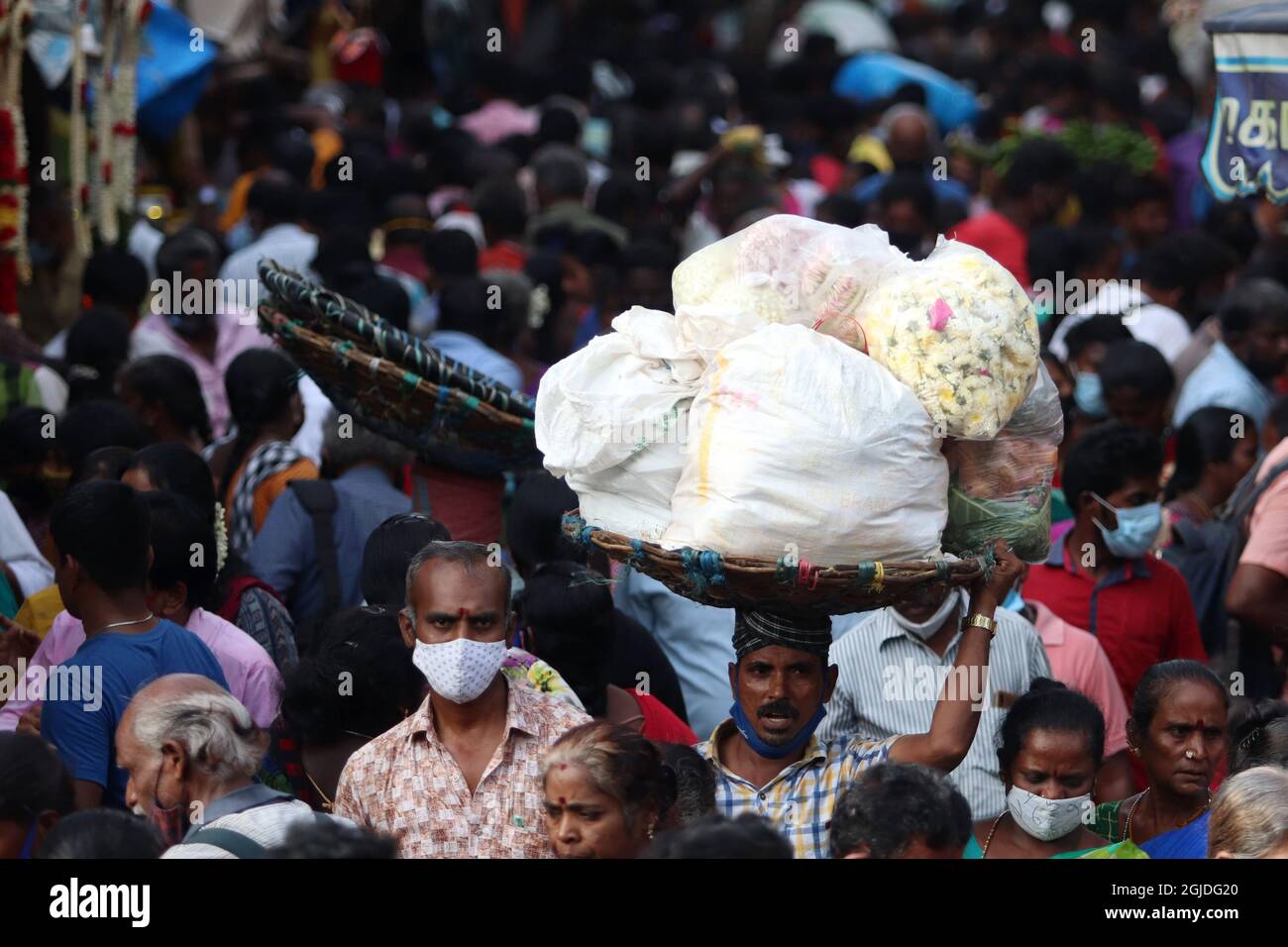 Chennai, Tamil Nadu, India. 9th Sep, 2021. People crowded in a