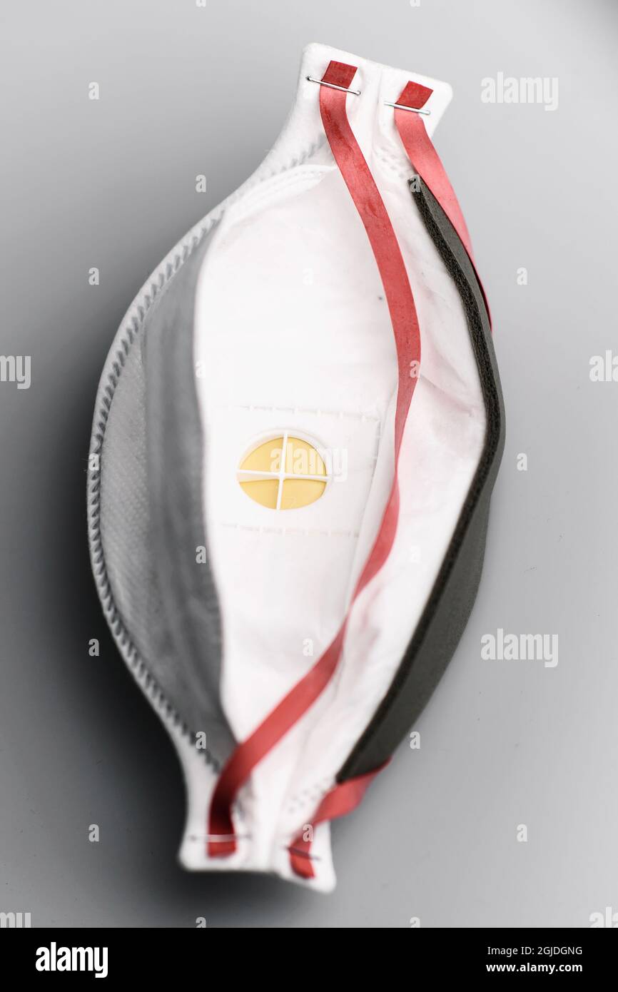 Disposable Healthcare Respirator face mask. FFP3 rated face mask