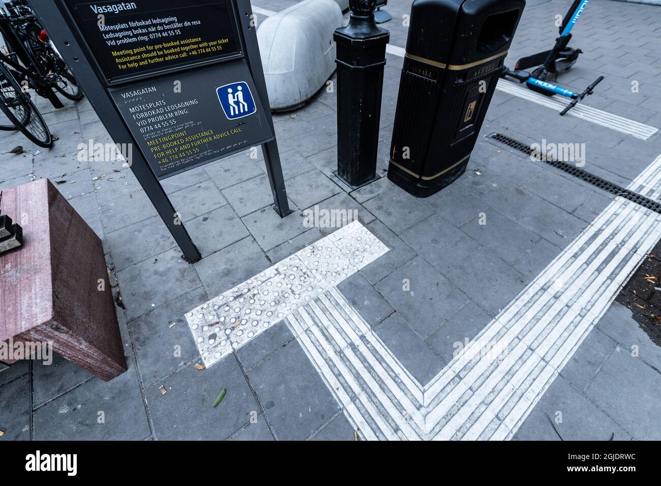 Tactile paving, tactile guideways for the visually impaired, blind ...
