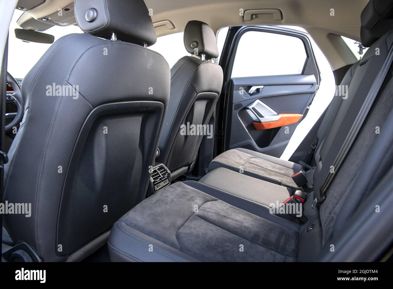 Audi Q3 Sportback 40 TDI 190 hk quattro S tronic Proline Edition. Interior,  back seat Photo: Anders Wiklund / TT code 10040 Stock Photo - Alamy