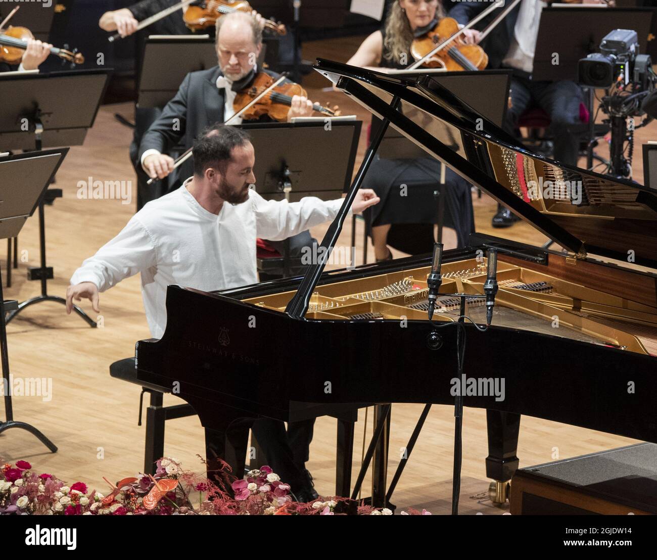 Piano concerto hi-res stock photography and images - Page 2 - Alamy