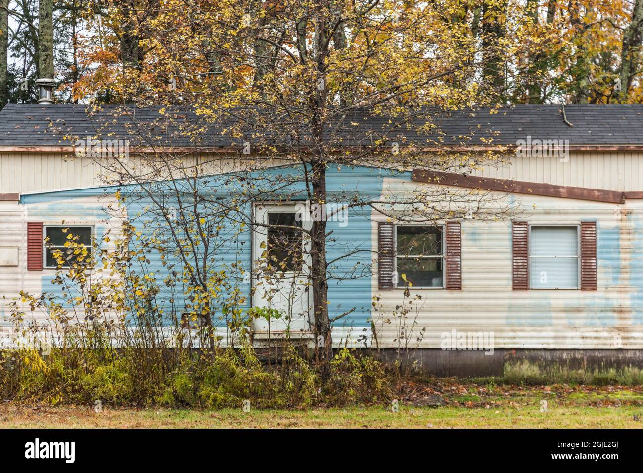 USA, Maine Five Islands. Seaside house during autumn Stock Photo Alamy