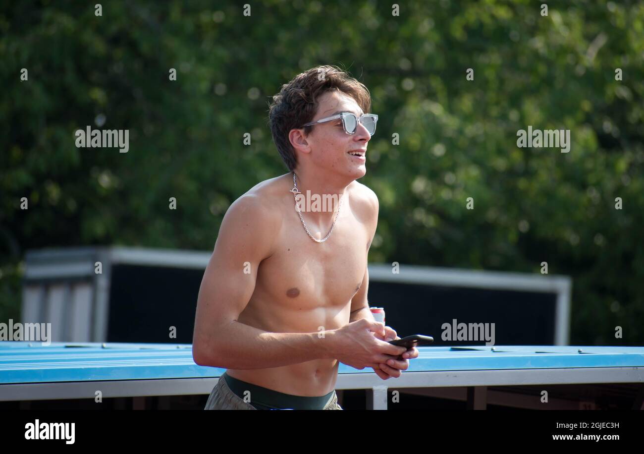 Swedish pole vaulter Armand Duplantis support sister Johanna Duplantis