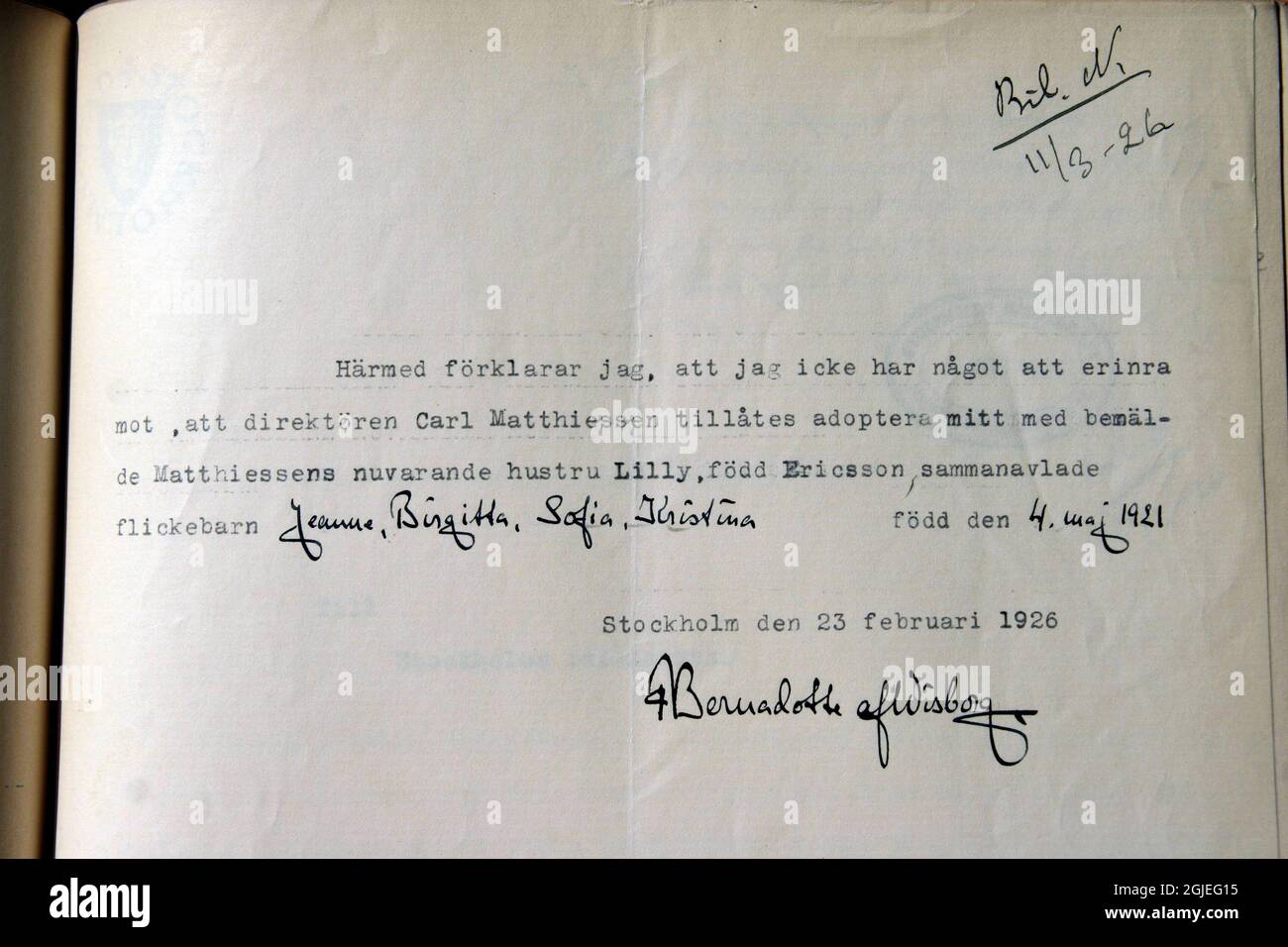 The document with Count Folke Bernadotte signature where he agreed for his daughter to be adopted by another man in Stockholm, Sweden in the 1920's.  An unknown child of Count Folke Bernadotte, closely related to the Swedish Royal family, has been revealed 60 years after his death. Count Bernadotte helped prisoners, mostly Scandinavian Jews, from the Nazi concentration camps during the end of WWII. He also engaged in the Israeli/Palestine conflict and was assassinated by the Israeli separatist organization Stern, 60 years ago in September 17, 1948. In the 1920th Count Bernadotte fell in love w Stock Photo