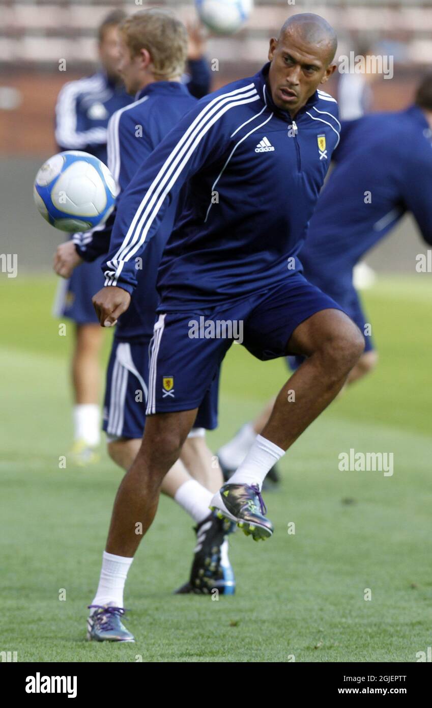 Chris iwelumo scotland hires stock photography and images Alamy