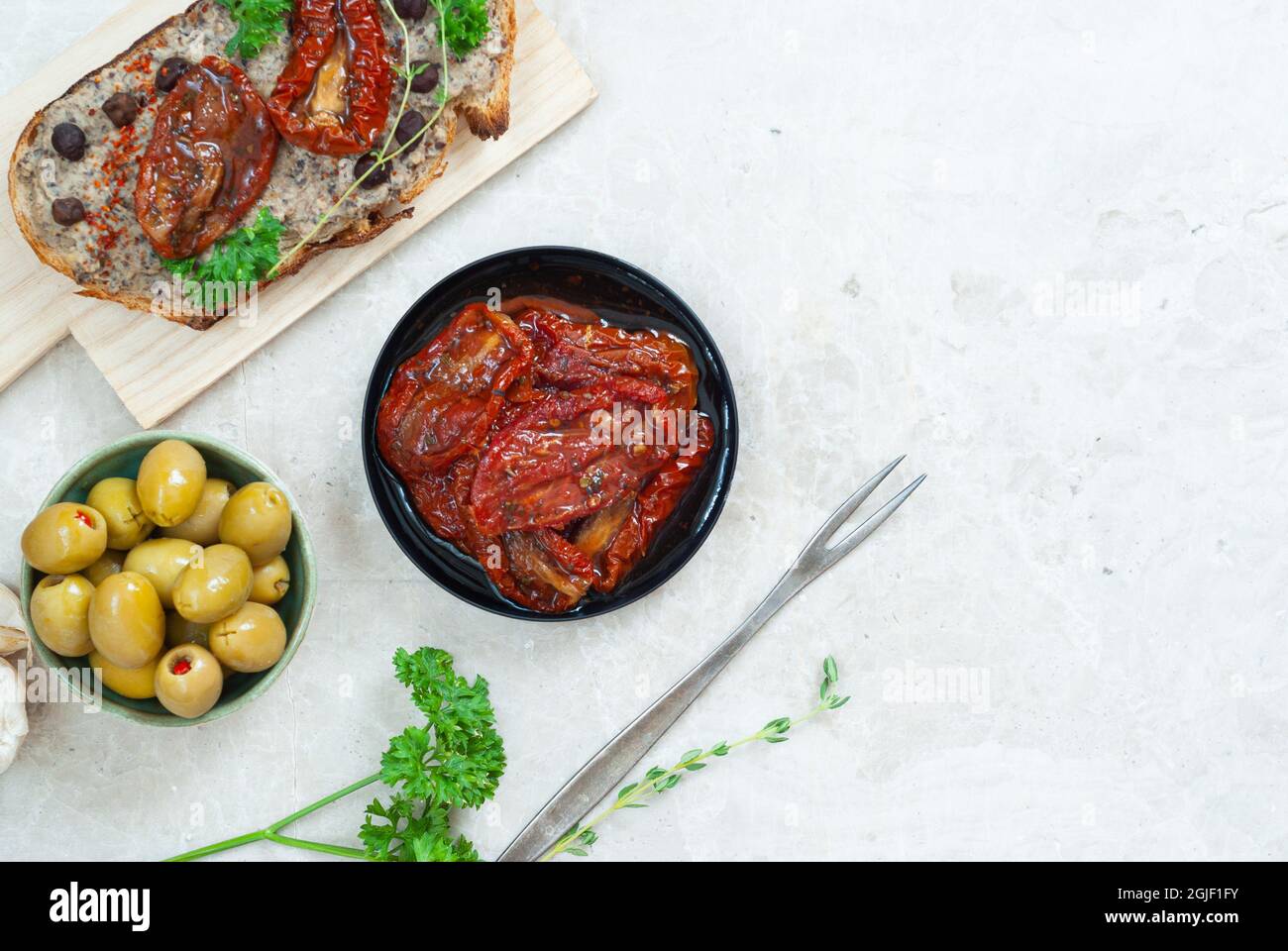 Hummus with black chickpea Stock Photo Alamy