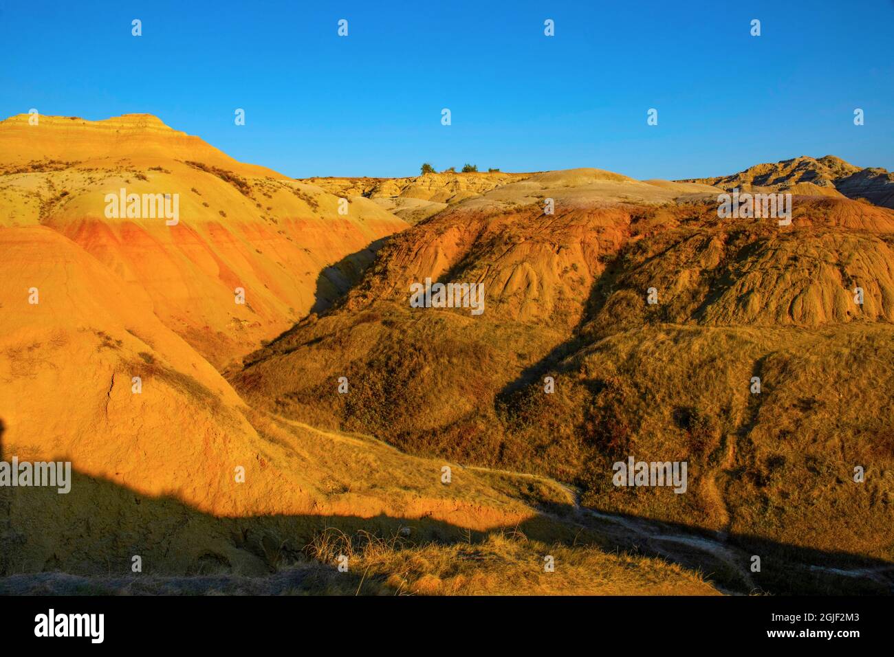 USA, South Dakota, Badlands National Park, yellow mounds from overlook