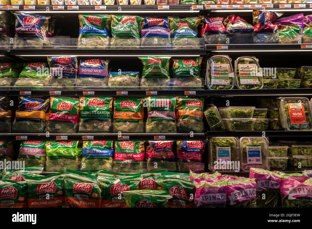 Packages of salad greens in a supermarket in New York on Friday, September 3, 2021. (© Richard B. Levine) Stock Photo