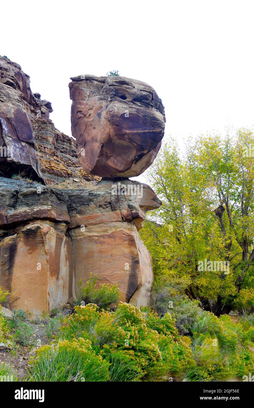 USA, Utah. Wellington, Ninemile Canyon, balanced rock Stock Photo Alamy