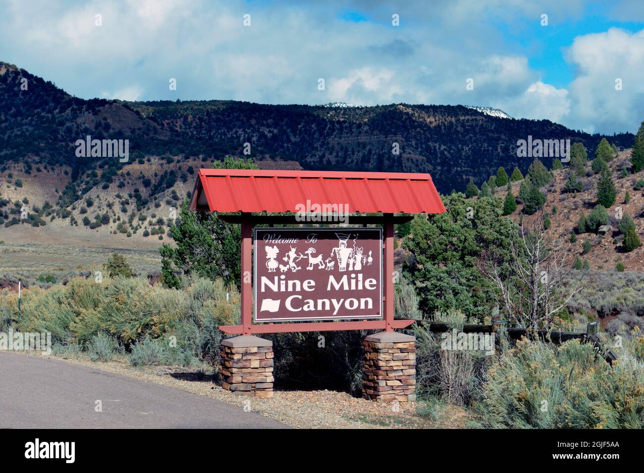 USA, Utah, Wellington. Ninemile Canyon, Entrance Monument sign Stock