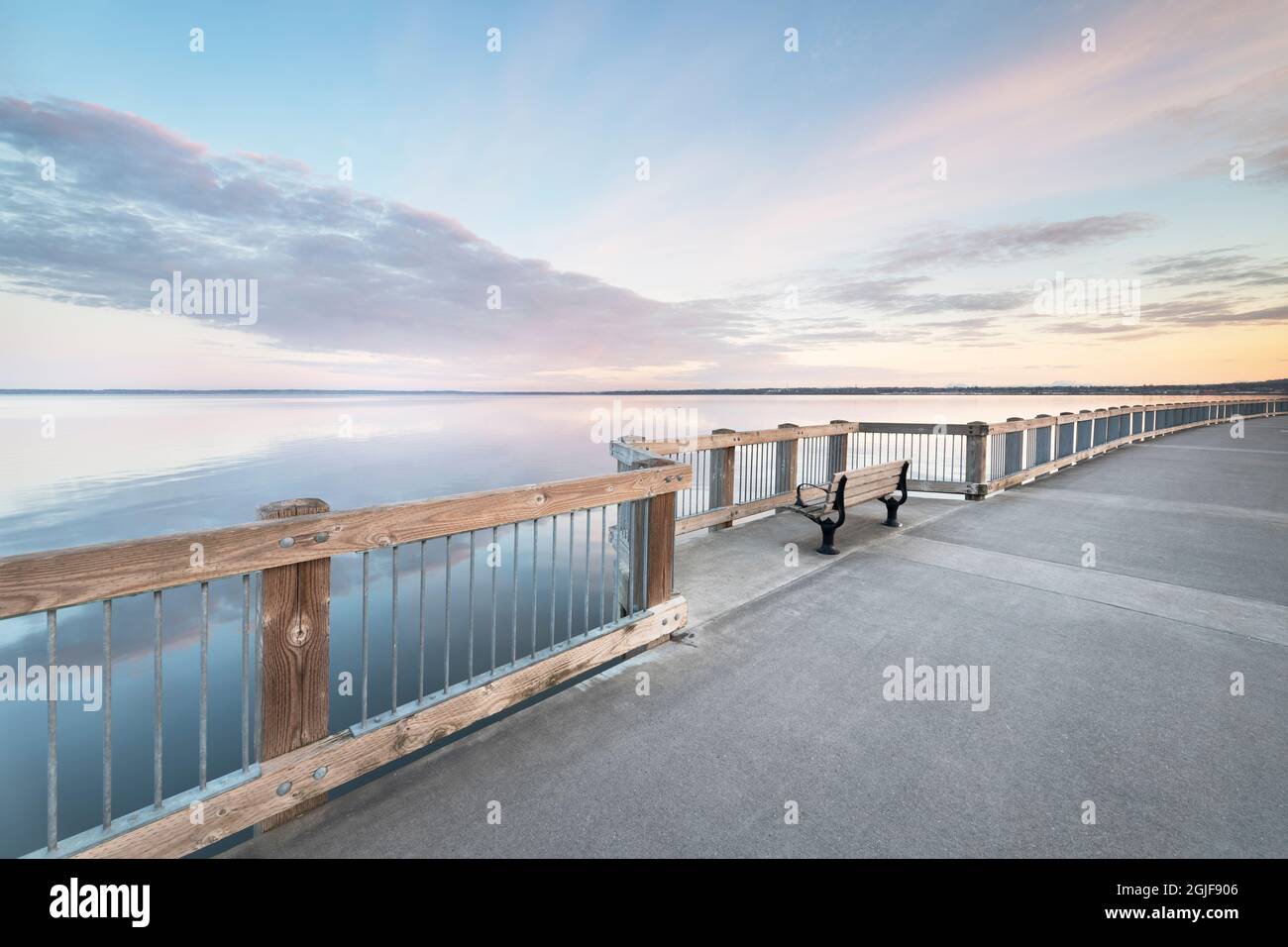 Boulevard Park Boardwalk, Taylor Dock on Bellingham Bay, Bellingham