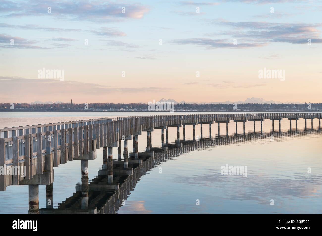 Boulevard Park Boardwalk, Taylor Dock on Bellingham Bay, Bellingham