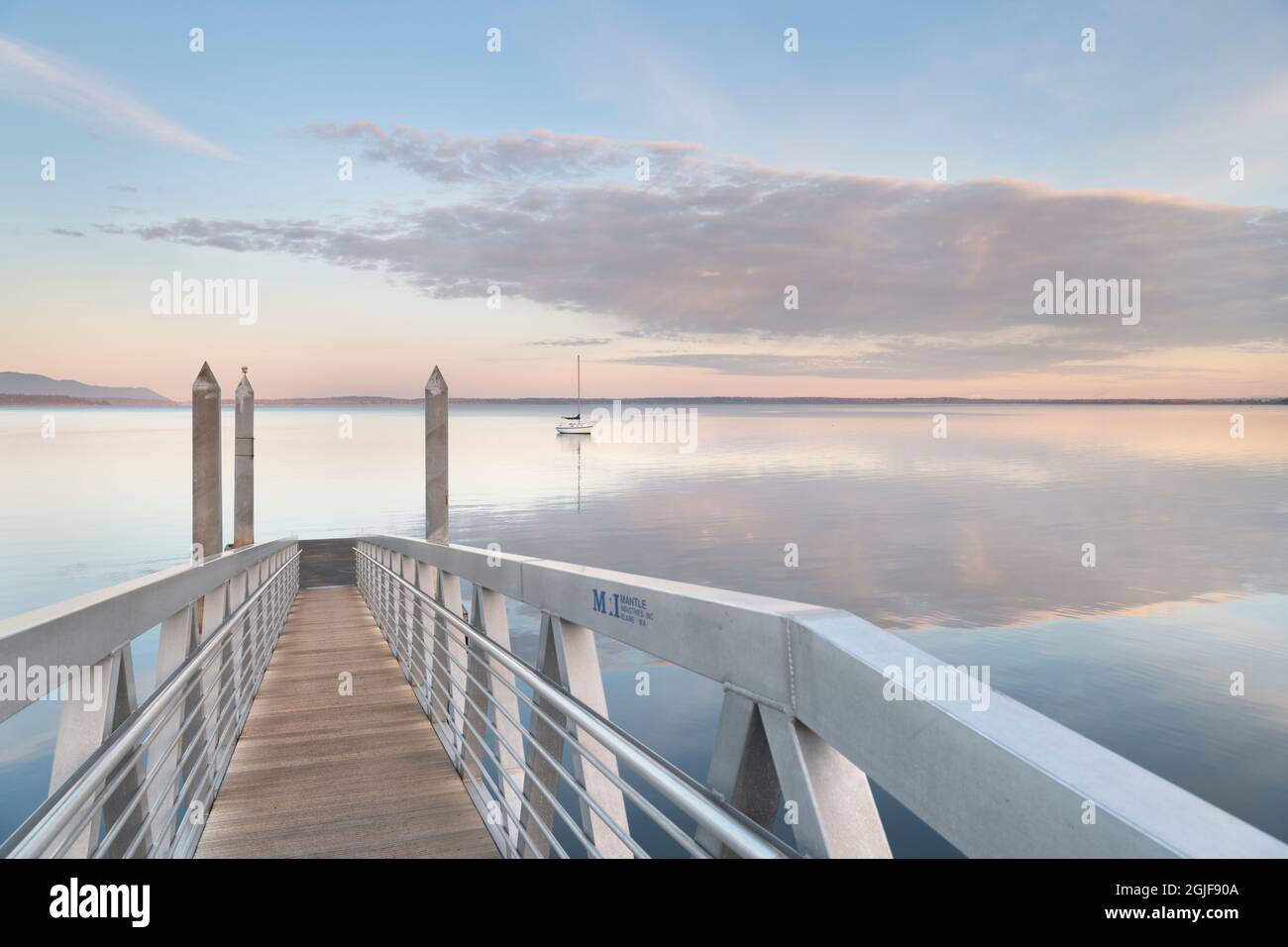 Boulevard Park Boardwalk, Taylor Dock on Bellingham Bay, Bellingham
