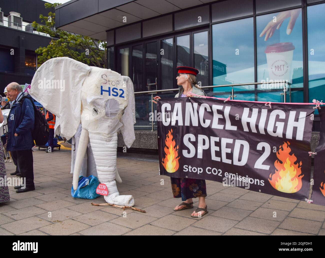 Hs2 Line Protests London, United Kingdom. 9th September 2021. Activists gathered at ...
