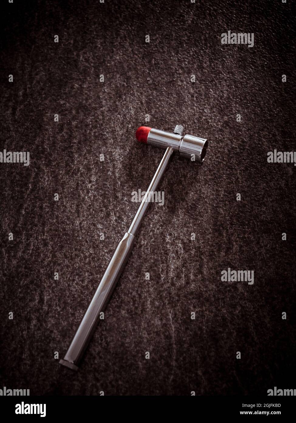 Reflex hammer hi-res stock photography and images - Alamy