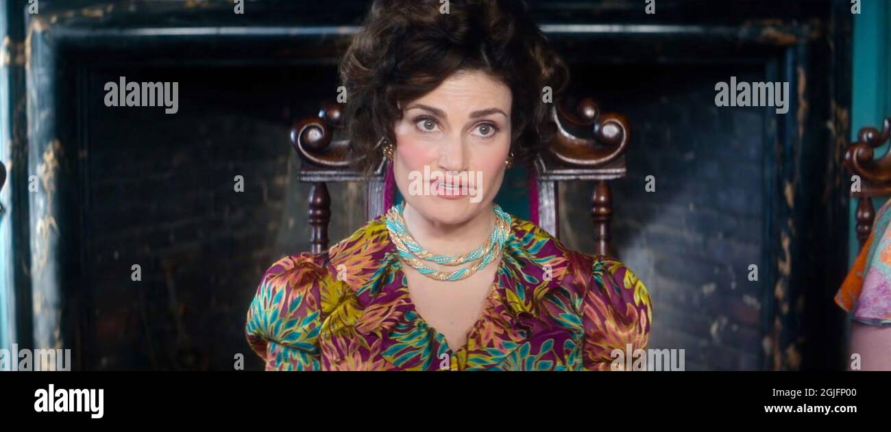 CINDERELLA Idina Menzel 2021 Amazon Studios Courtesy Everett cinderella-idina-menzel-2021-amazon-studios-courtesy-everett