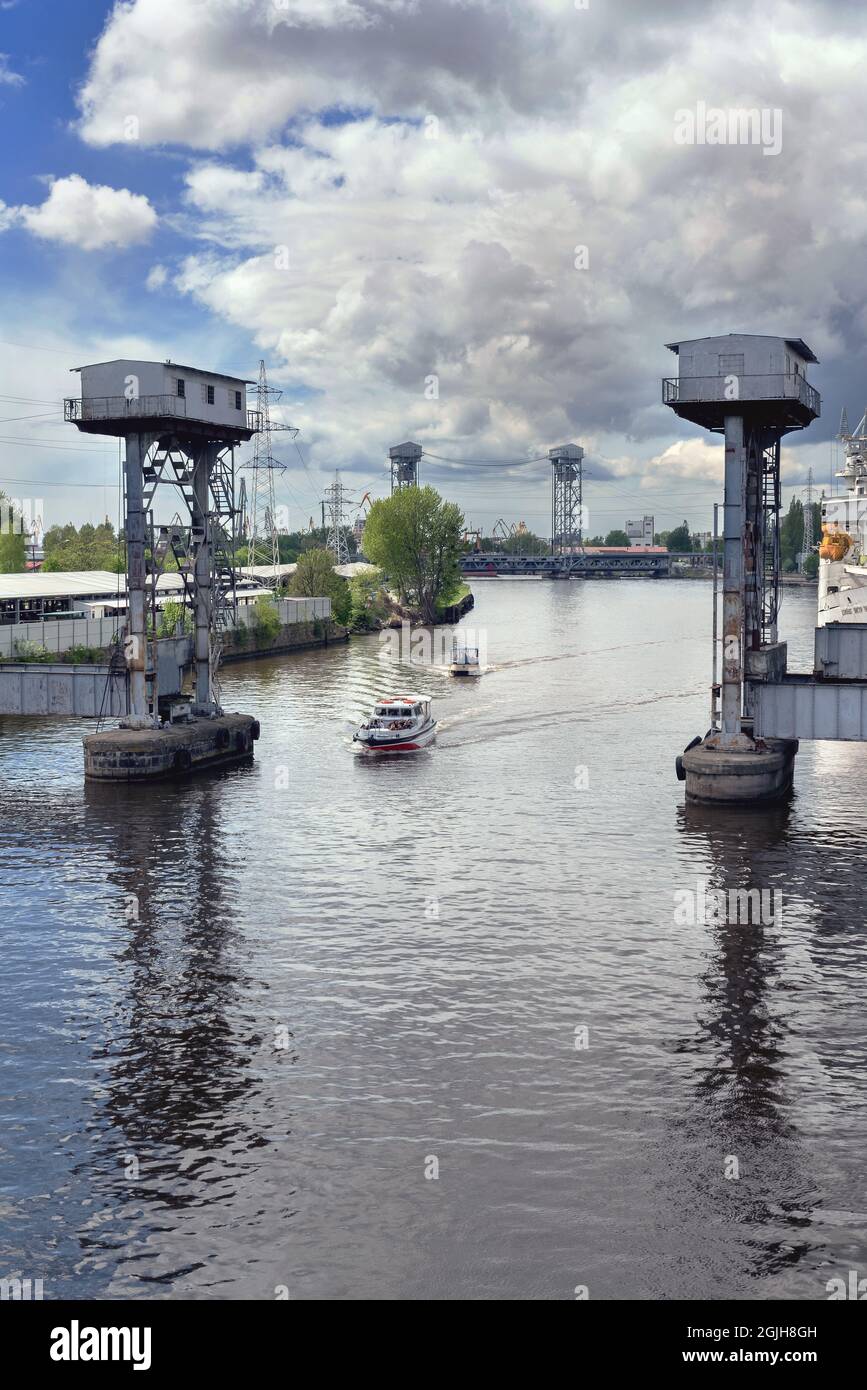 Kaliningrad, Russia - may 14, 2021: view of old vertical lift bridge over pregolya river Stock Photo