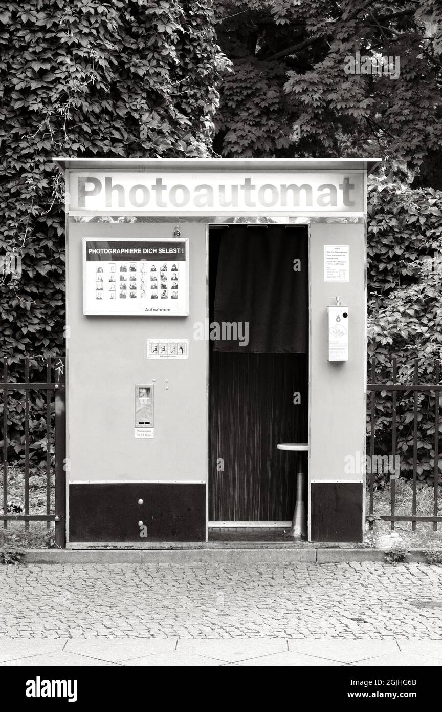 Berlin, Germany, August 29, 2021, photo booth for passport photos in Skalitzer Strasse, Kreuzberg with prompt: 'Take a picture of yourself'. Stock Photo