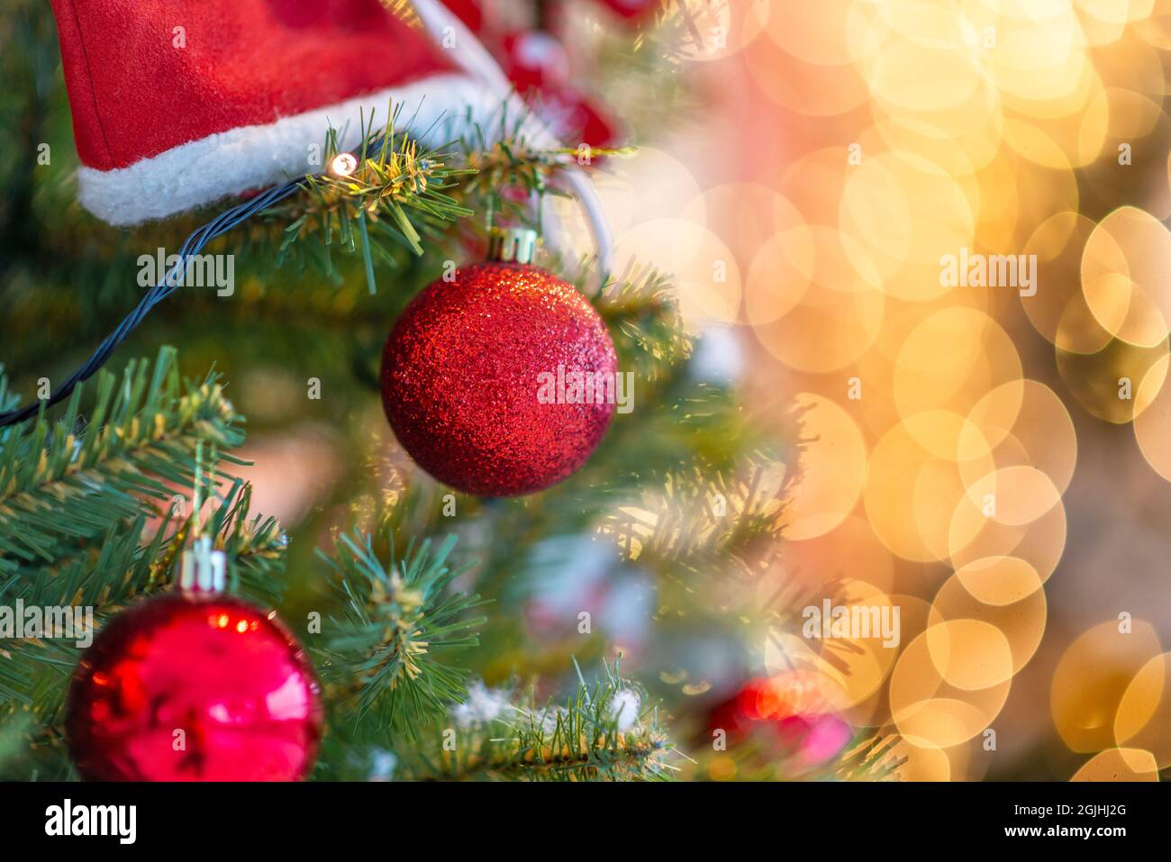 Page 2 - Merry Christmas And Happy New Year 2022 Greeting Card High Resolution Stock Photography And Images - Alamy