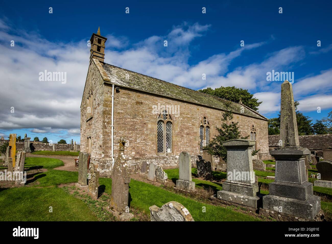 The Kirk of Aberlemno, where the Cross Slab is situated, one of the Aberlemno Standing Stones in Angus, Scotland Stock Photo