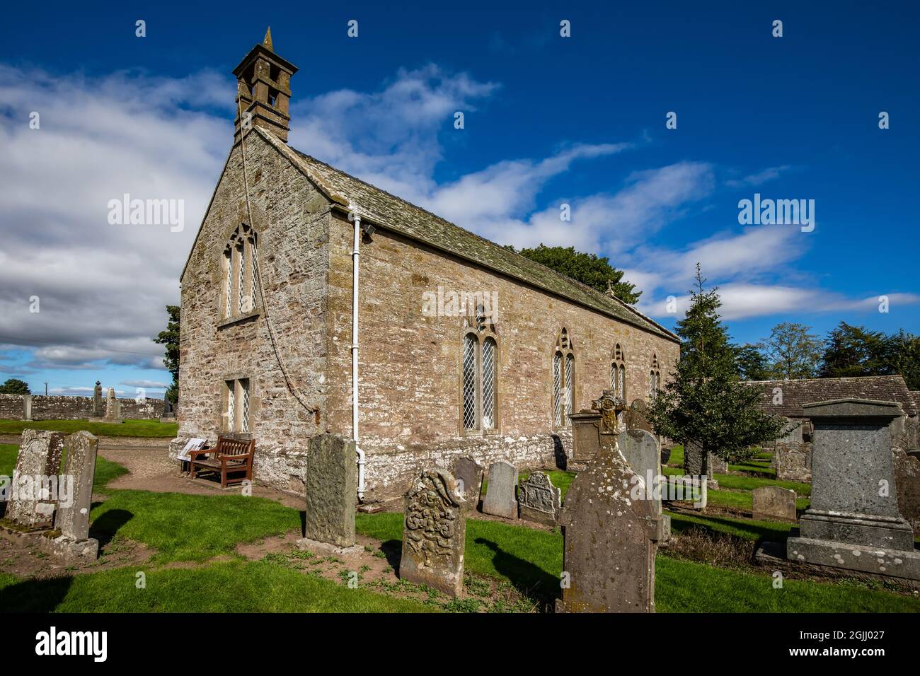 The Kirk of Aberlemno, where the Cross Slab is situated, one of the Aberlemno Standing Stones in Angus, Scotland Stock Photo